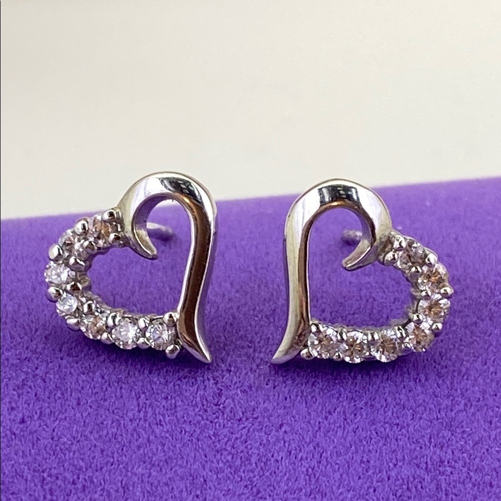 💛 Shimmering Silver Heart Studs | Pave Crystal Detail | Romantic Luxe